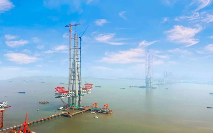 金年会建设！世界最高桥塔常泰长江大桥主塔顺利封顶！